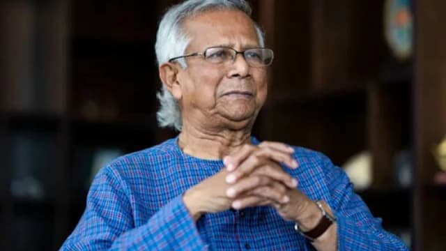 ড. ইউনূসের ‘অতি গুরুত্বপূর্ণ ব্যক্তি’র মর্যাদা ৬ মাস কমাল সরকার