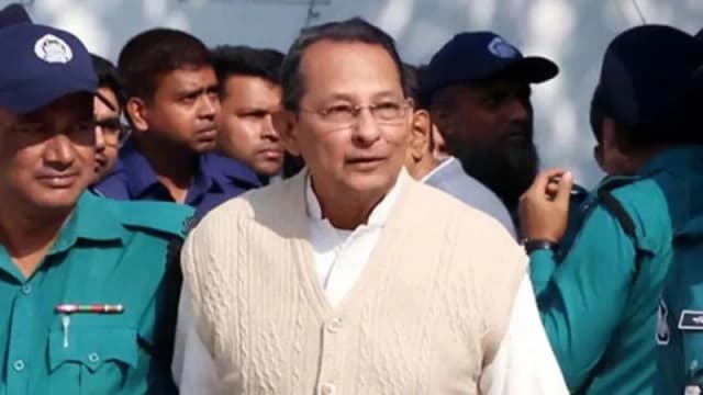 ইনুকে ‘টেনশন না করতে’ বলা দুই কনস্টেবল শাস্তির আওতায়