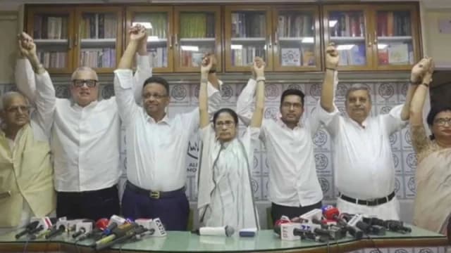ভোটে হারিনি, পদত্যাগ কেন করব: মমতা
