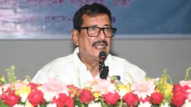 খাস জমি উদ্ধারে দখলদারদের বিরুদ্ধে কঠোর হুঁশিয়ারি ভূমিমন...