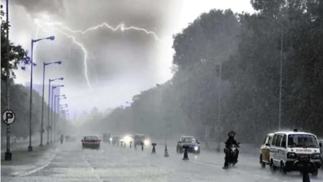 দেশের ৮ বিভাগে বজ্রসহ বৃষ্টির আভাস