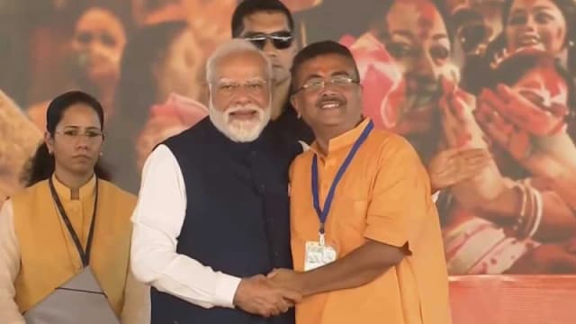 পশ্চিমবঙ্গে বিজেপির প্রথম মুখ্যমন্ত্রী শুভেন্দু, শ...
