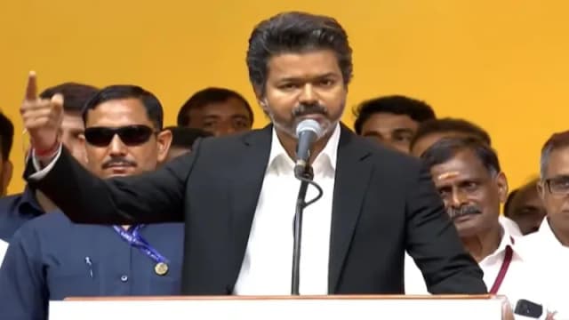 শপথ নেওয়ার পর প্রথম ভাষণে বিজয় যা বললেন