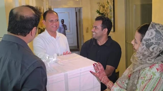 সেই নবদম্পতিকে উপহার পাঠালেন প্রধানমন্ত্রী