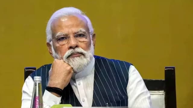 অপ্রয়োজনীয় ব্যয় কমাতে যে পরামর্শ...