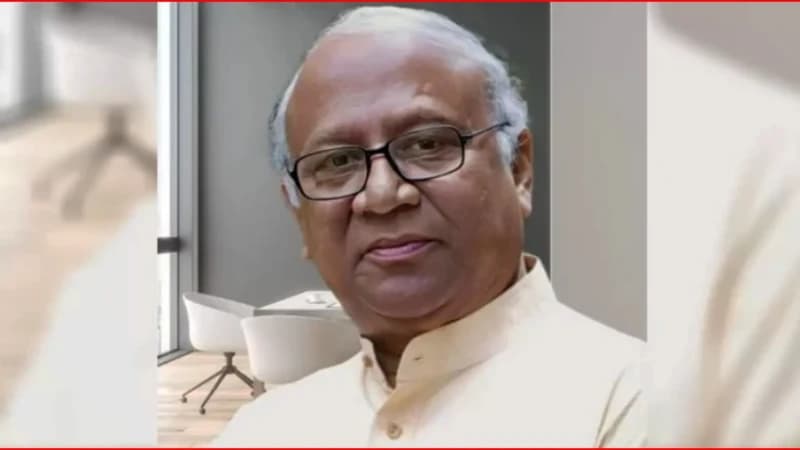 শহীদ মিনারে শেষ শ্রদ্ধা, বনানীতে দাফন হবে আতাউর রহমানের