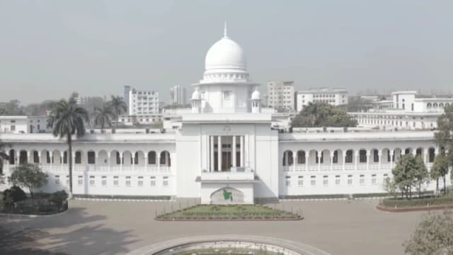 ফুটপাতে হকারদের জায়গা বরাদ্দ কেন অবৈধ নয়, জানতে চায় হাইকোর্ট