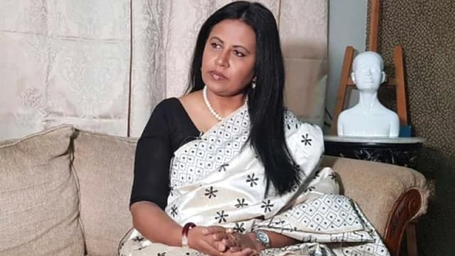 সাবেক রাষ্ট্রপতির স্ত্রীকে দুই বছরের কারাদণ্ড