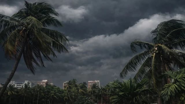 দুপুরের আগেই ৮ অঞ্চলে ঝড়ের আভাস