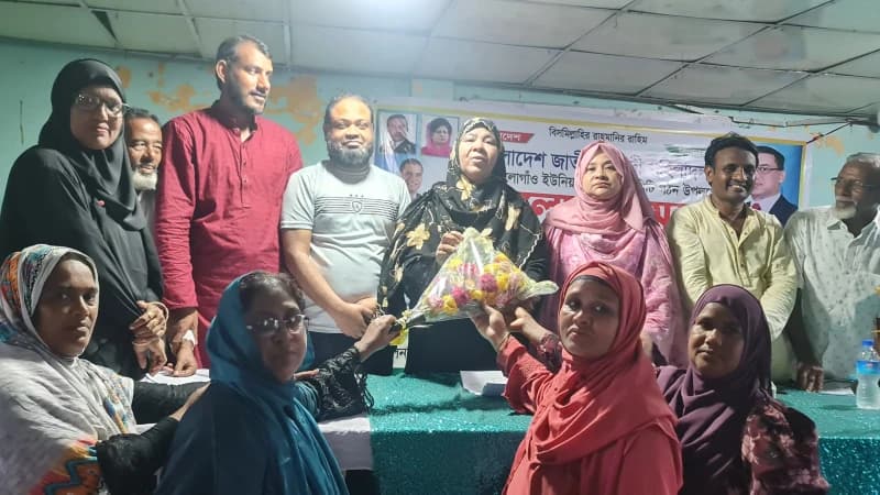 পটিয়ার কোলাগাঁওয়ে মহিলা দলের ৩২ সদস্যের পূর্ণাঙ্গ কমিটি ঘোষণা