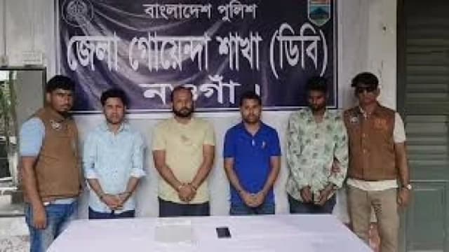 আদালতের গুরুত্বপূর্ণ নথি চুরি: ডিবির অভিযানে উদ্ধার, গ্র...