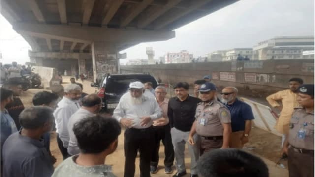 আব্দুল্লাহপুর ইন্টারসেকশনে ১৬০ মিটারের রিজিড পেভমে...