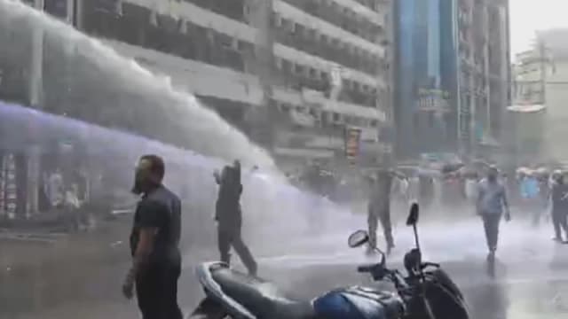 ইসলামী ব্যাংকের প্রধান কার্যালয়ের সামনে বিক্ষোভ, প...