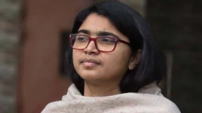 আর কত মিথ্যার রাজনীতি