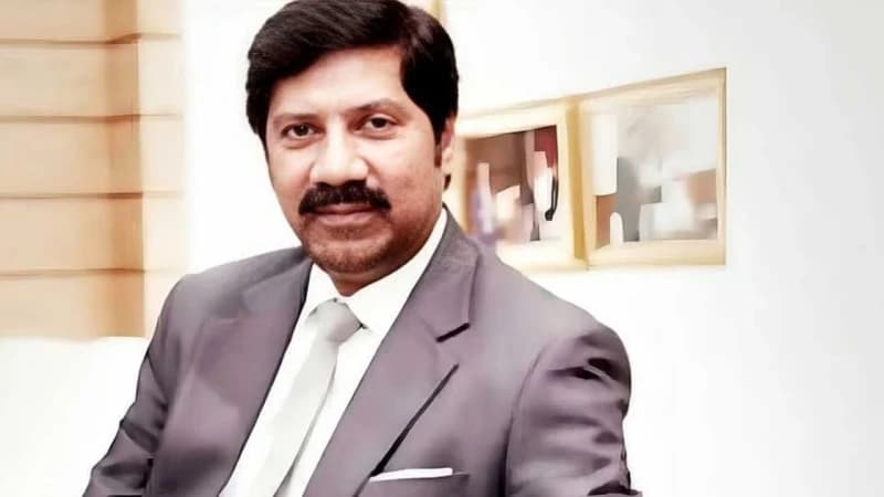বিএসইসি চেয়ারম্যানসহ চার কমিশনার...