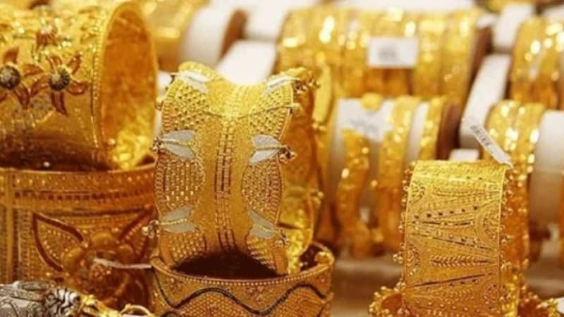 দেশের বাজারে স্বর্ণের দামে বড় পত...