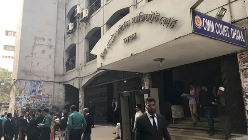 ড. ইউনূসসহ পাঁচজনের নামে মামলা খারিজ