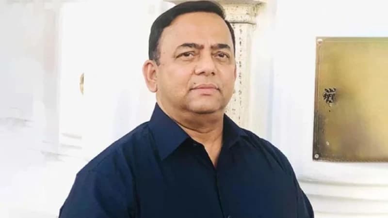 সাবেক আইজিপি বেনজীর আহমেদ দুবাইয়ে গ্রেপ্তার