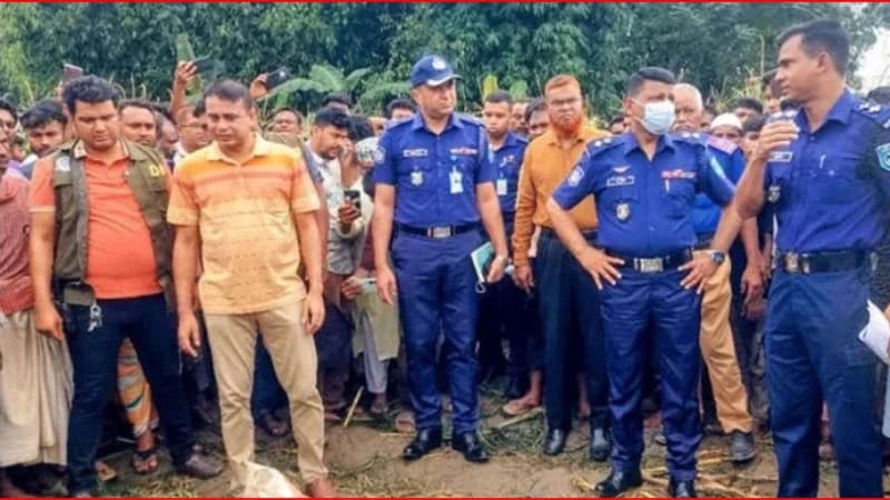 লালমনিরহাটে শিশুর বস্তাবন্দি মরদেহ উদ্ধার, বাবা-ছে...