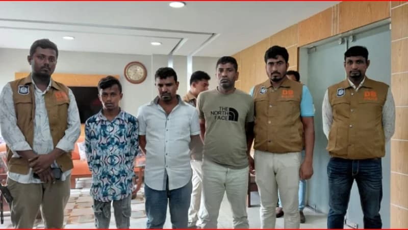 ‘শয়তানের নিঃশ্বাস’ স্প্রে করে লুট: নওগাঁয় প্রতারক চক্রের...