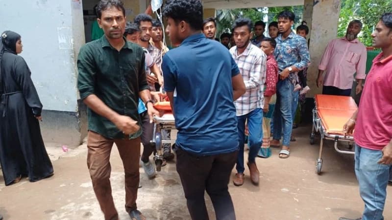 লক্ষ্মীপুরে মা-মেয়েসহ একই পরিবারের ৩ জনকে কুপিয়ে হত্যা