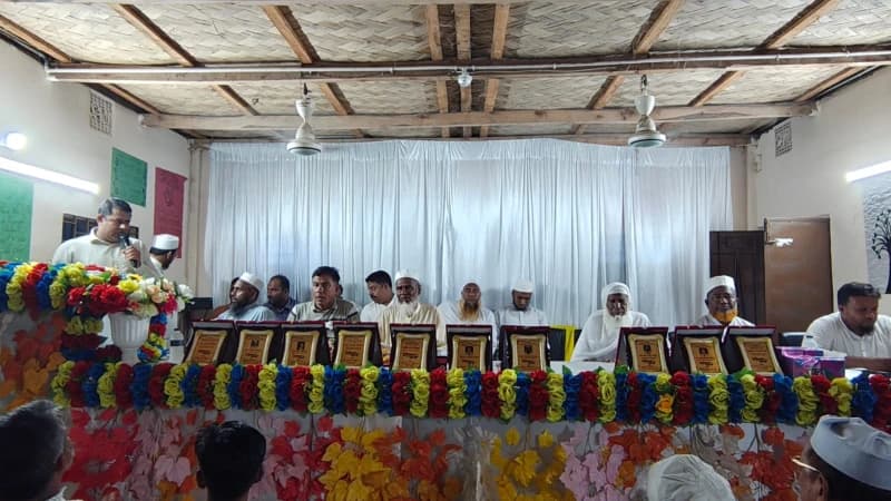 আলী বাজার নির্বাচিত বণিক কমিটির শপথ গ্রহণ অনুষ্ঠিত