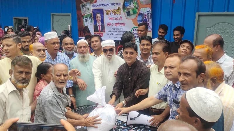 পটিয়ায় আড়াই হাজার বন্যাদুর্গত পরিবারের মাঝে খাদ্যসামগ্রী...