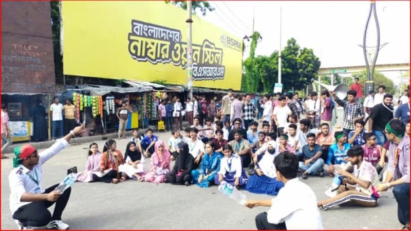 শিক্ষামন্ত্রীর পদত্যাগ ও এইচএসসি পরীক্ষা পুনর্নির্ধারণের...
