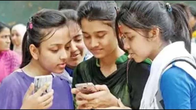 এসএসসি ও সমমানের পরীক্ষার ফলাফল প্রকাশ ১০ আগস্ট
