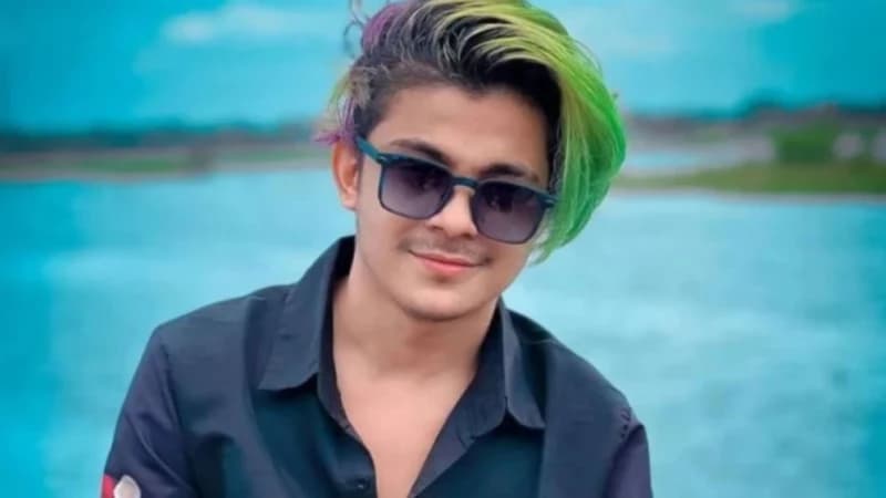 লাইভে আত্মহত্যার চেষ্টার অভিযোগ: প্রিন্স মামুনকে শ...