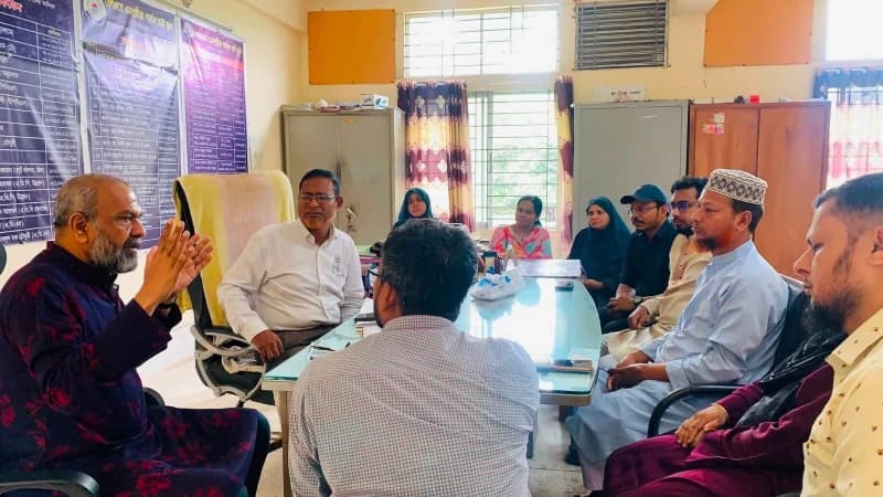 রেলওয়ে এমপ্লয়ীজ গার্লস হাইস্কুলের এডহক কমিটির প্রথ...