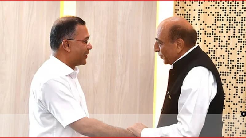 প্রধানমন্ত্রীর সঙ্গে ভারতের হাইকমিশনারের সৌজন্য সা...