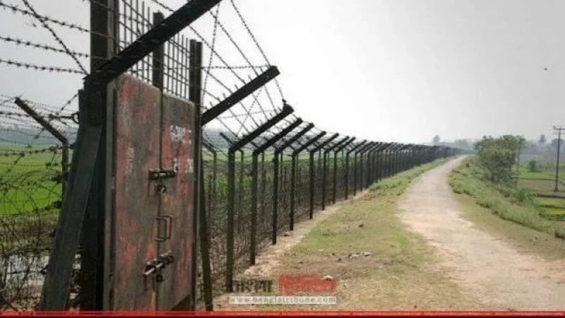 বাংলাদেশিকে ধরে নিয়ে যাওয়ার প্রতিবাদে দুই ভারতীয়কে...