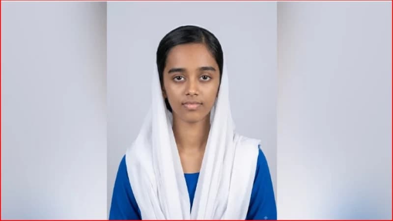 এসএসসিতে কুমিল্লা জেলায় প্রথম ইভা, স্বপ্ন মানবিক চিকিৎসক হওয়ার
