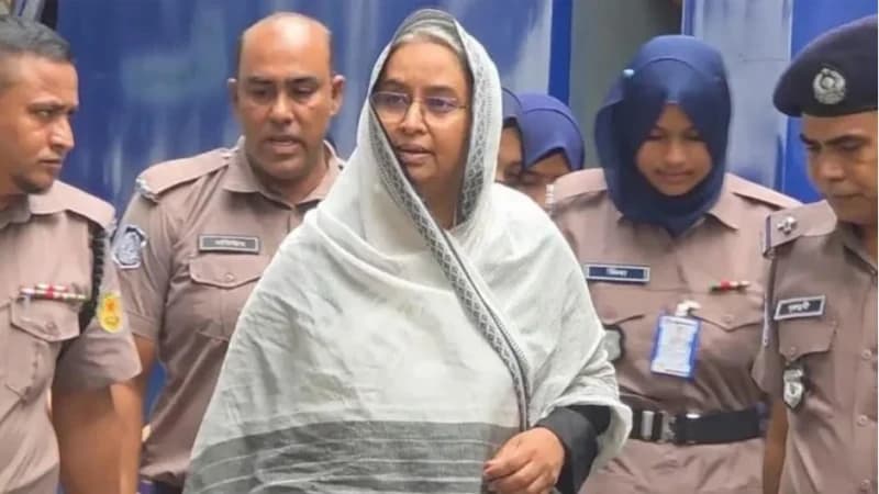 জামিন চাই না, বাসায় ফেরার তাড়া নেই: ট্রাইব্যুনালে...