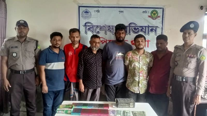 আকমল আলীতে জুয়ার আস্তানায় পুলিশের অভিযান, গ্রেপ্তার ৬
