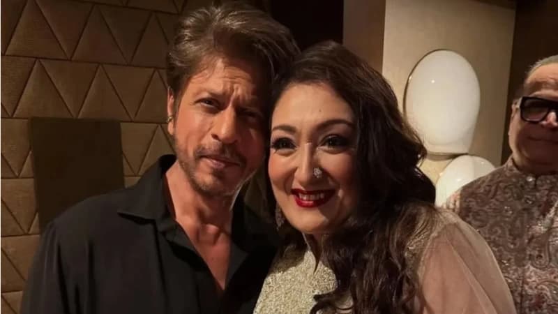 বিচ্ছেদের গুঞ্জনের মাঝেই শাহরুখকে নিয়ে সুনীতার মন্তব্য
