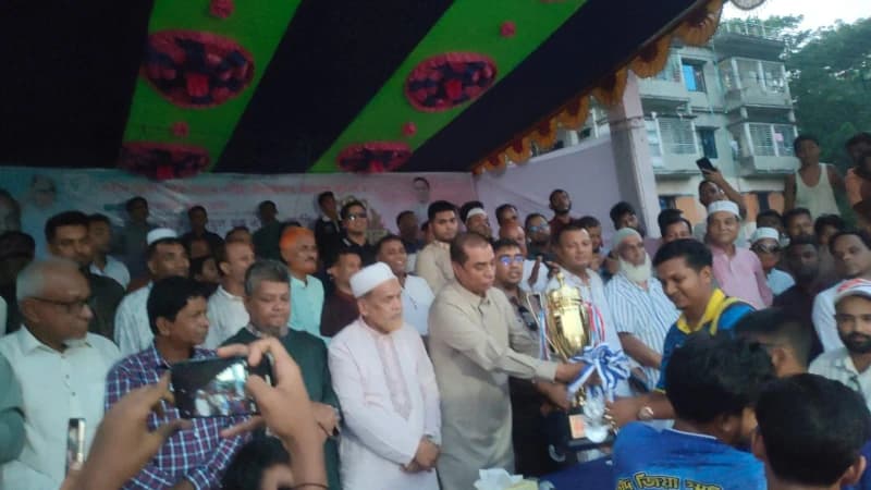 পটিয়ায় শহীদ জিয়া স্মৃতি সংসদ প্রীতি ফুটবল টুর্নামে...