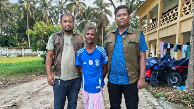 কুমিল্লায় স্কুলছাত্রী হত্যা: আদালতে সুমনের জবানবন্...