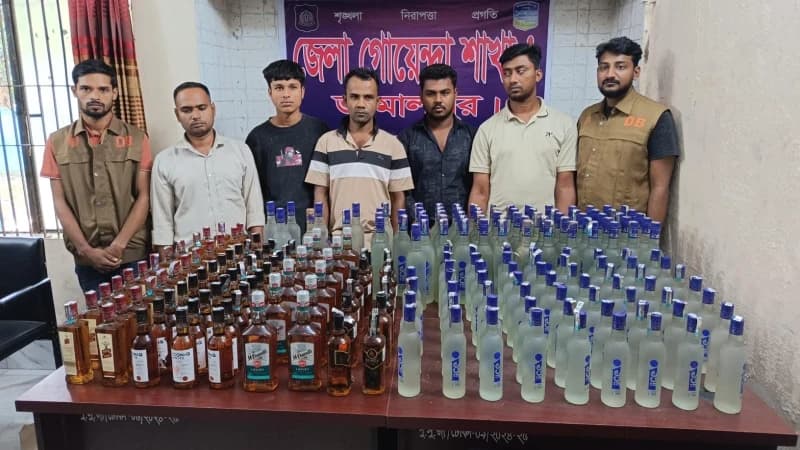 বকশীগঞ্জে ২১৭ বোতল ভারতীয় মদসহ ছাত্রদল নেতা আমান উল্লাহ আমান গ্রেপ্তার