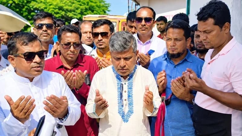 নবীনগরে ভাতুড়িয়া-সিনামাছি সড়কের উন্নয়নকাজের উদ্বোধন করলেন এমপি আব্দুল মান্নান