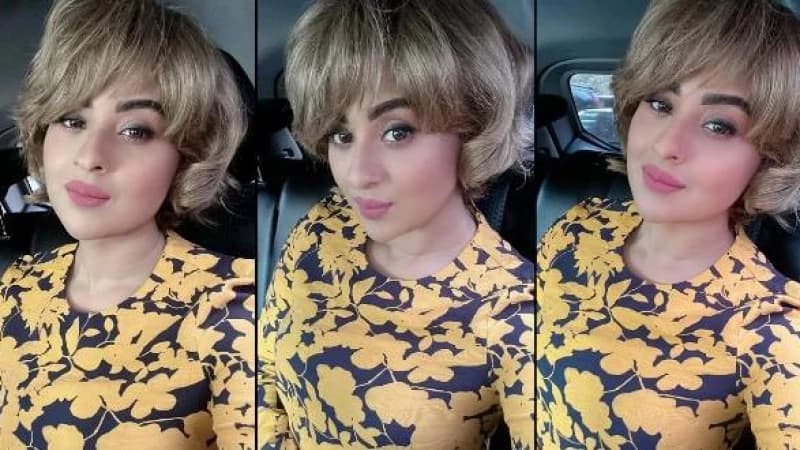 নতুন লুকে হাজির চিত্রনায়িকা শবনম বুবলী