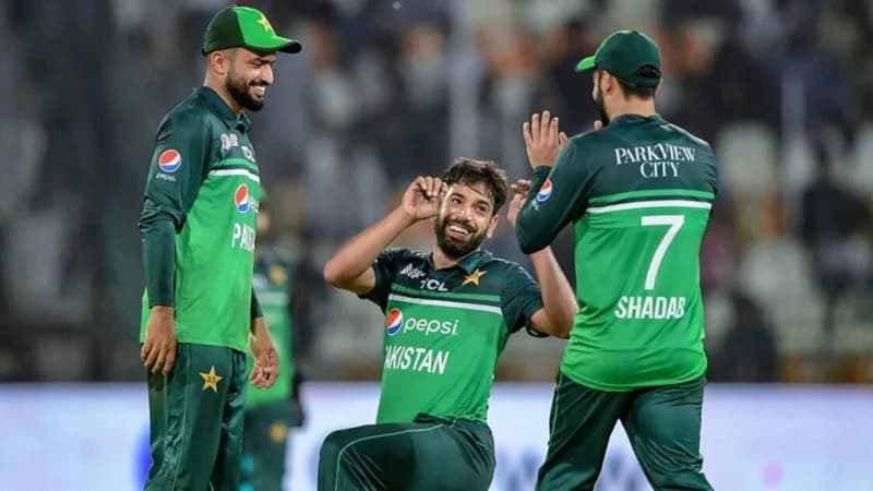 ২৩৮ রানের বিশাল জয়ে এশিয়া কাপ শুরু বাবর বাহিনীর