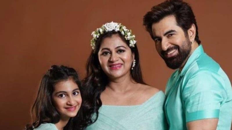 এগারো বছর পর ফের বাবা হচ্ছেন টালিউড অভিনেতা জিৎ