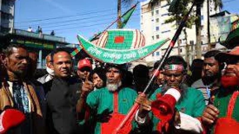সিলেটে প্রধানমন্ত্রীর জনসভা ঘিরে সকাল থেকে আসছেন নেতা-কর্মীরা