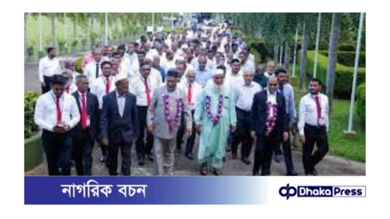 শ্রীলঙ্কায় বিশেষ সংবর্ধনা ও সম্মাননা দেওয়া হয় বাংলাদেশি আলেমকে