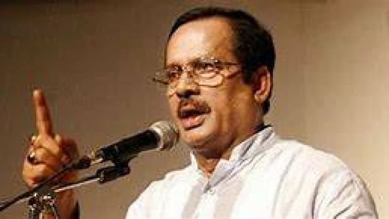 বিদেশি প্রভুদের পা ধরে লাভ হবে না : নানক বিদেশি প্রভুদের পা ধরে লাভ হবে না : নানক