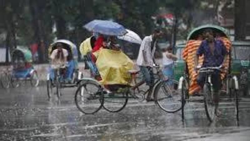 রাজধানীতে স্বস্তির বৃষ্টি: তীব্র গরমে কিছুটা হলেও শীতলতা রাজধানীতে স্বস্তির বৃষ্টি: তীব্র গরমে কিছুটা হলেও শীতলতা