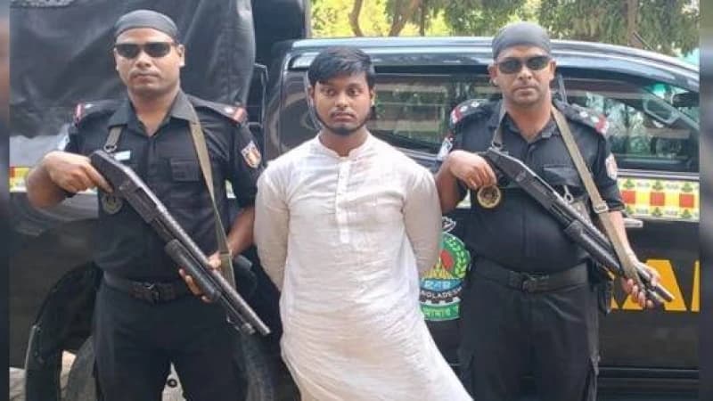 বগুড়ায় মা হত্যার চাঞ্চল্যকর ঘটনা: ছেলেই হত্যাকারী বগুড়ায় মা হত্যার চাঞ্চল্যকর ঘটনা: ছেলেই হত্যাকারী