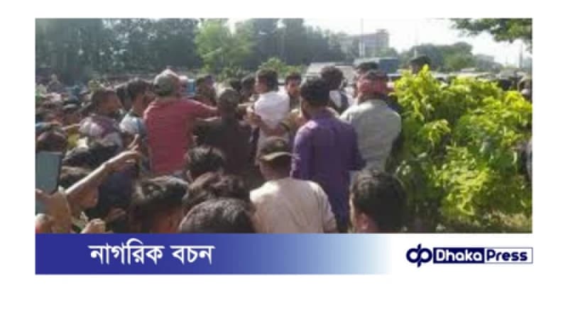 আগারগাঁওয়ে শিক্ষার্থীদের ওপর অটোরিকশা চালকদের হামলা আগারগাঁওয়ে শিক্ষার্থীদের ওপর অটোরিকশা চালকদের হামলা